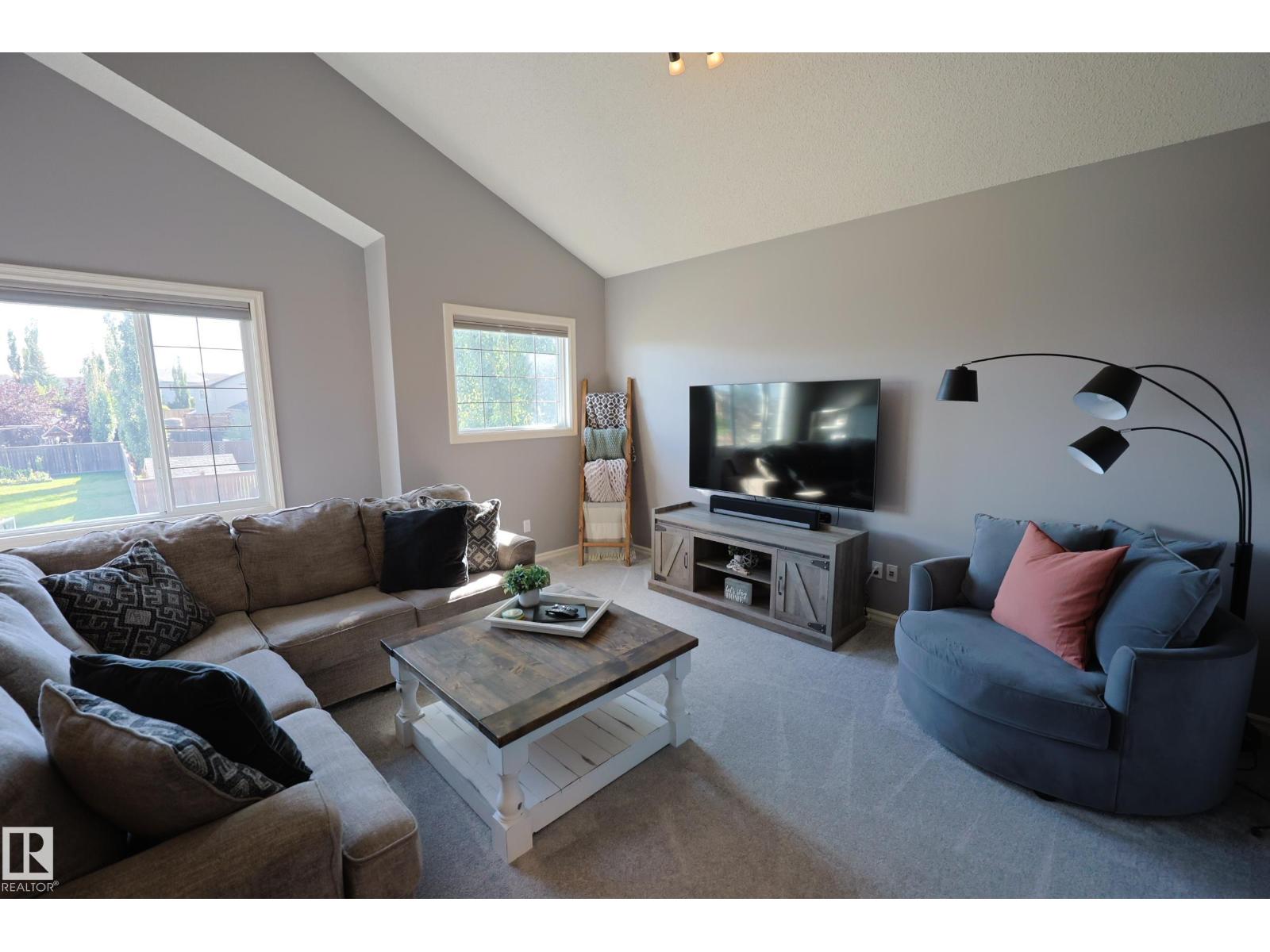 Photo 37 of 10310 96 St, Morinville AB