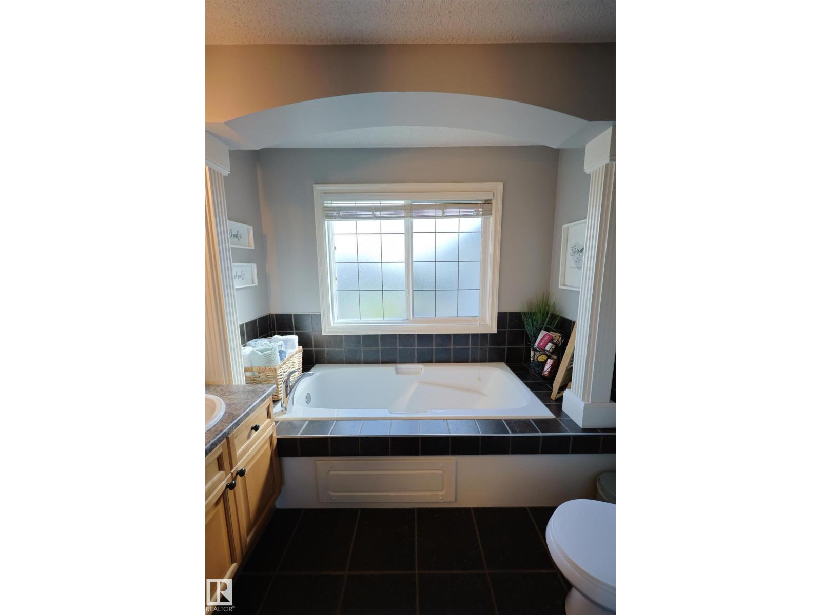 Photo 47 of 10310 96 St, Morinville AB