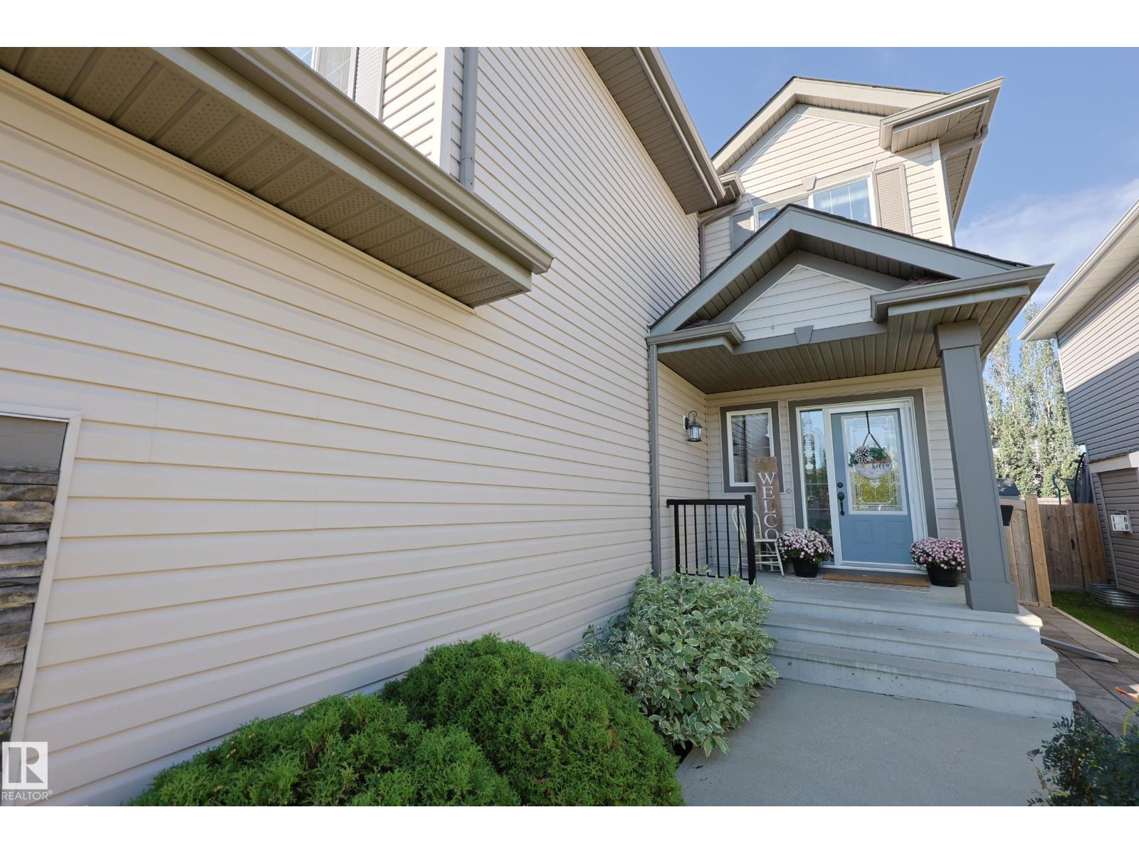 Photo 9 of 10310 96 St, Morinville AB