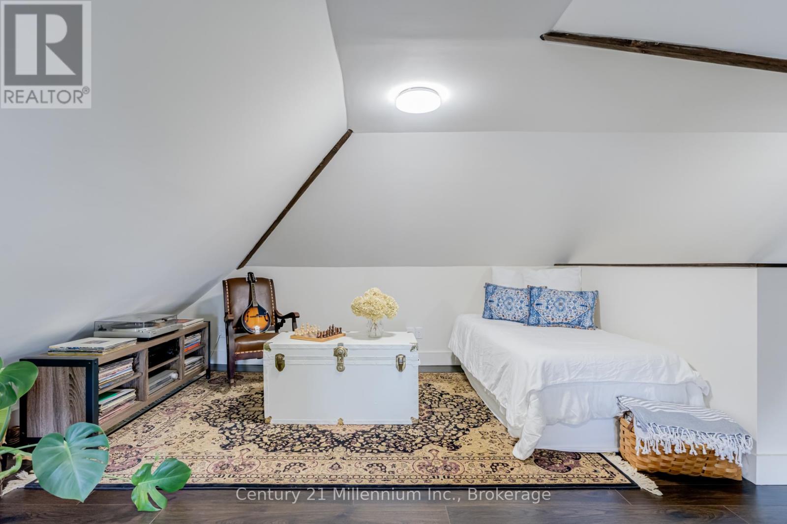 Photo 14 of 439 Birch Street, Collingwood ON