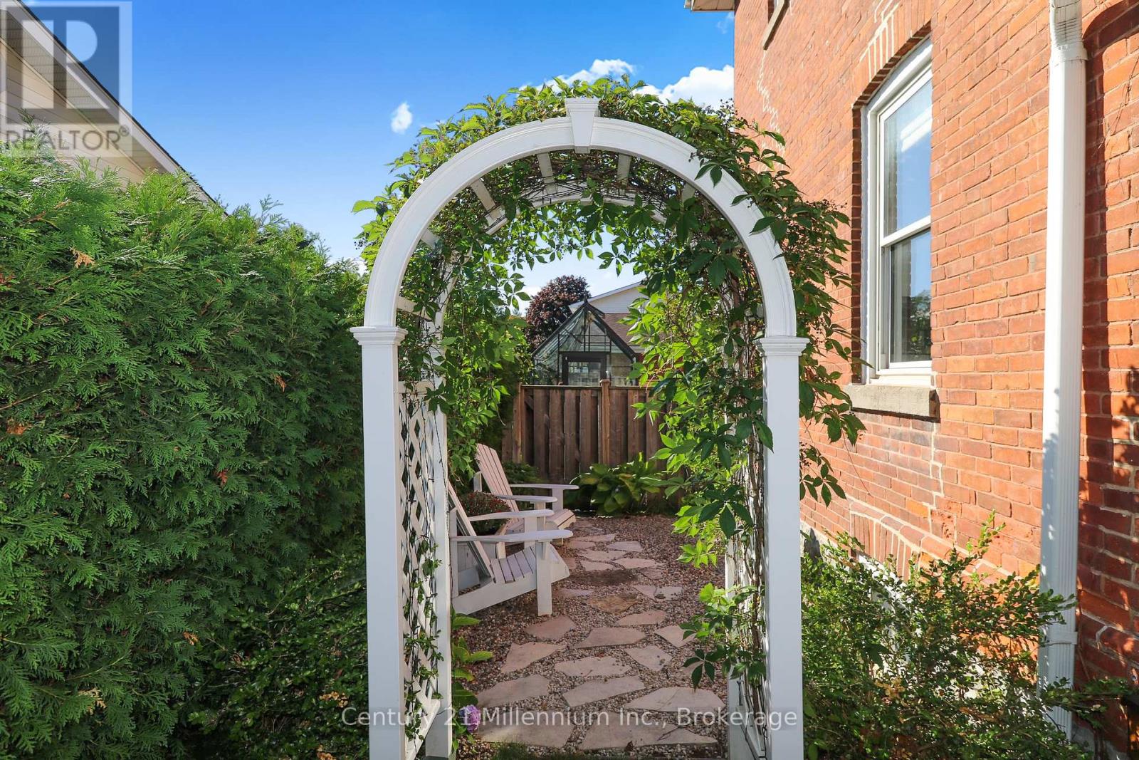 Photo 34 of 439 Birch Street, Collingwood ON