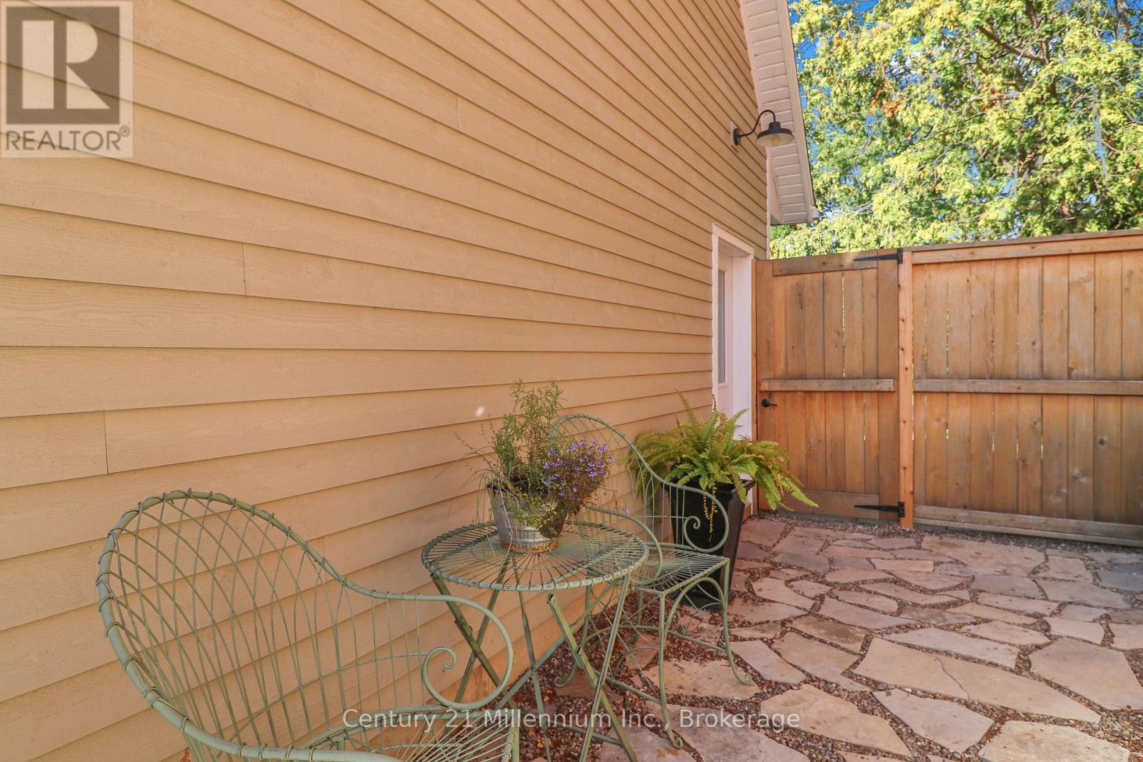 Photo 40 of 439 Birch Street, Collingwood ON