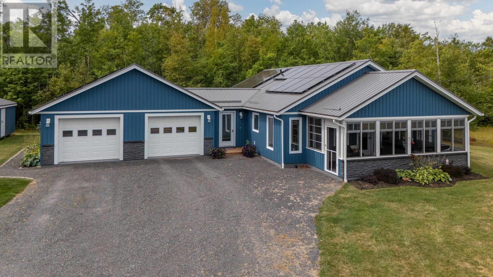 19 Wight Birch Crescent - 1