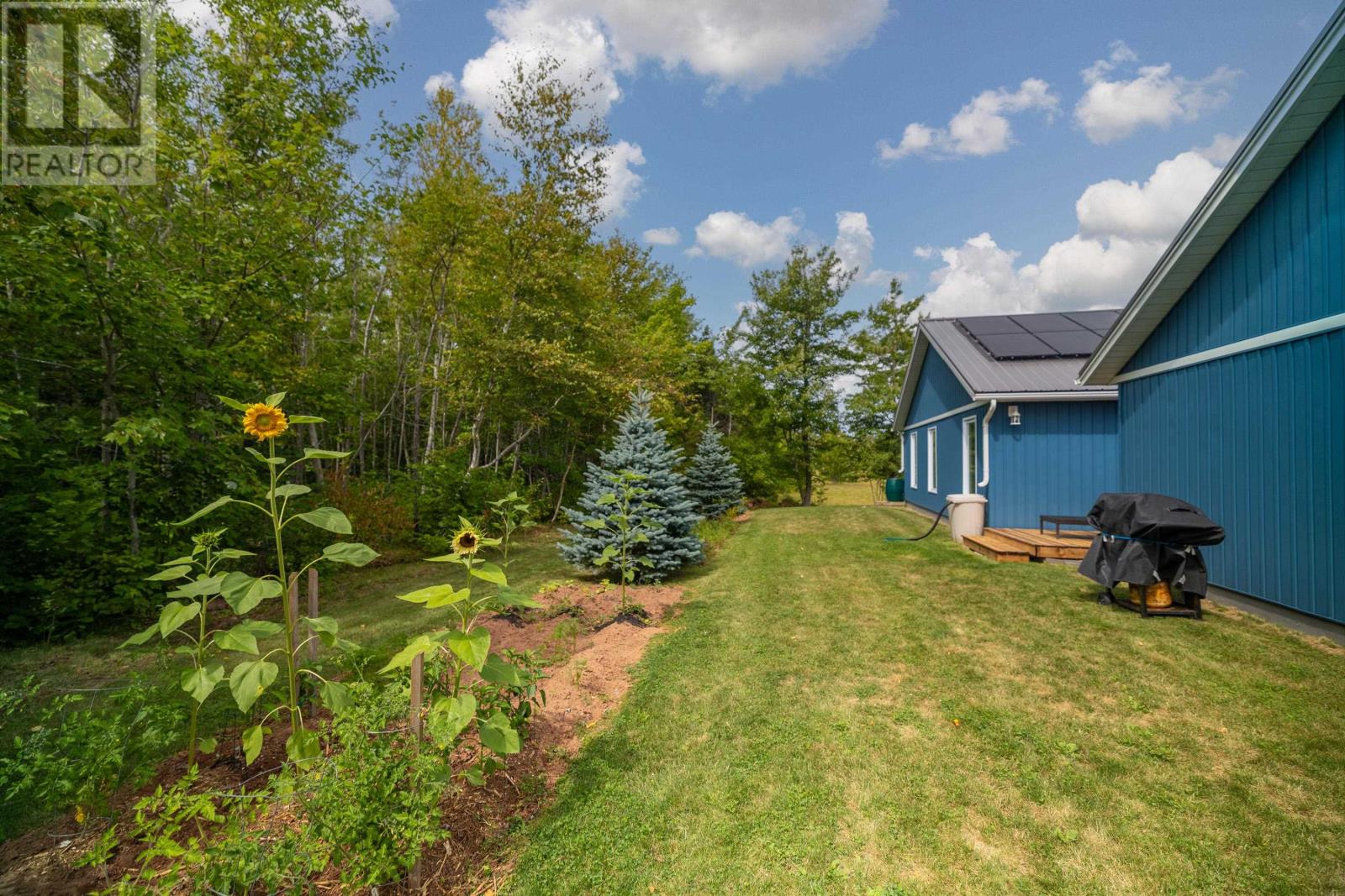 19 Wight Birch Crescent — photo 38