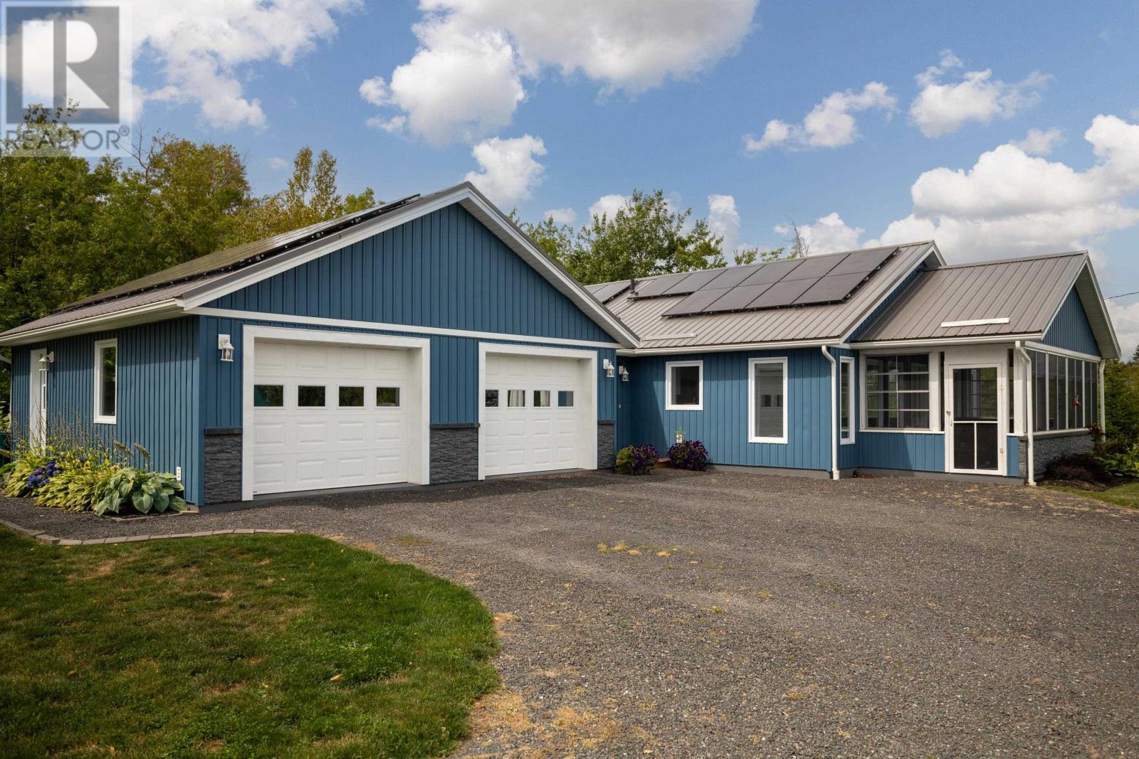 19 Wight Birch Crescent — photo 42