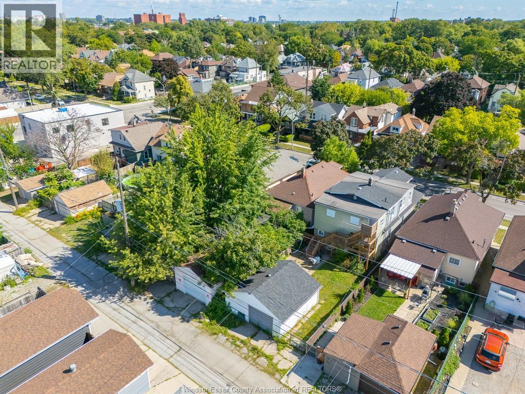 Photo 36 of 1045 Gladstone Avenue, Windsor ON