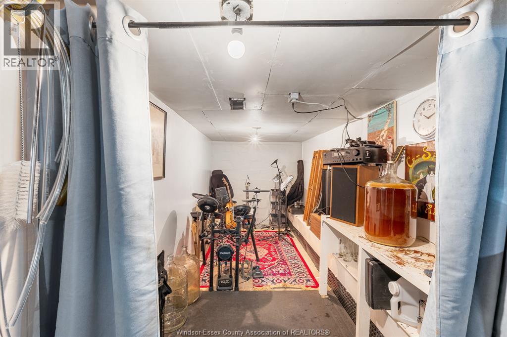 Photo 23 of 1045 Gladstone Avenue, Windsor ON
