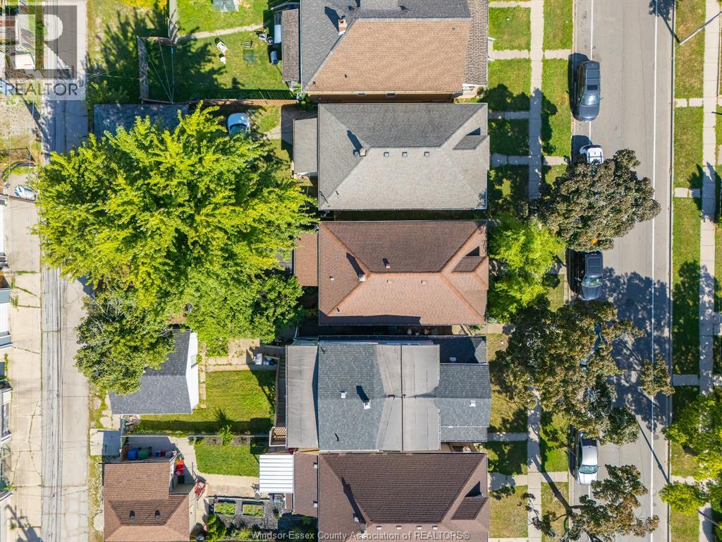 Photo 35 of 1045 Gladstone Avenue, Windsor ON