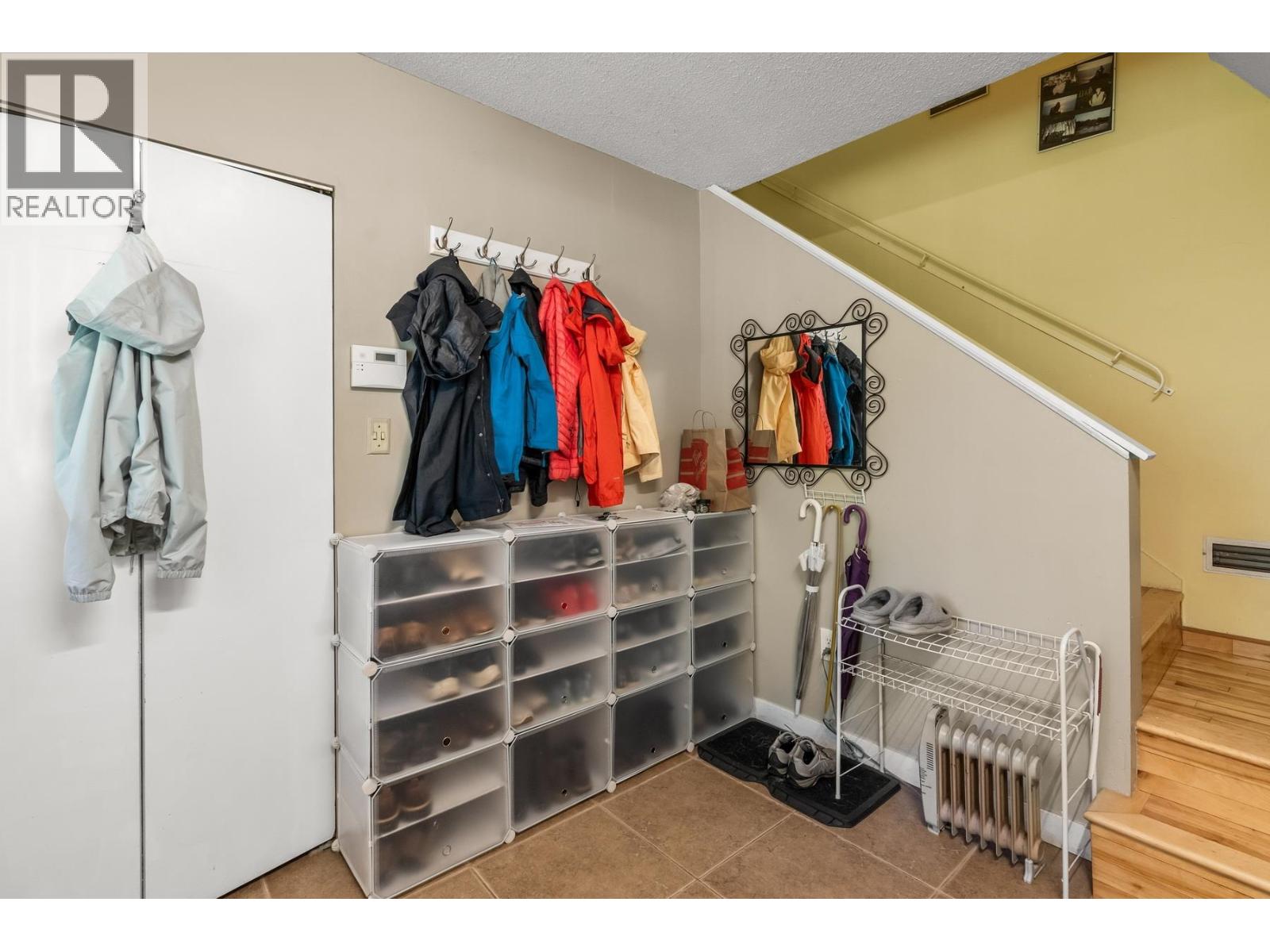 Photo 3 of 1422 Kilmer Road, North Vancouver BC