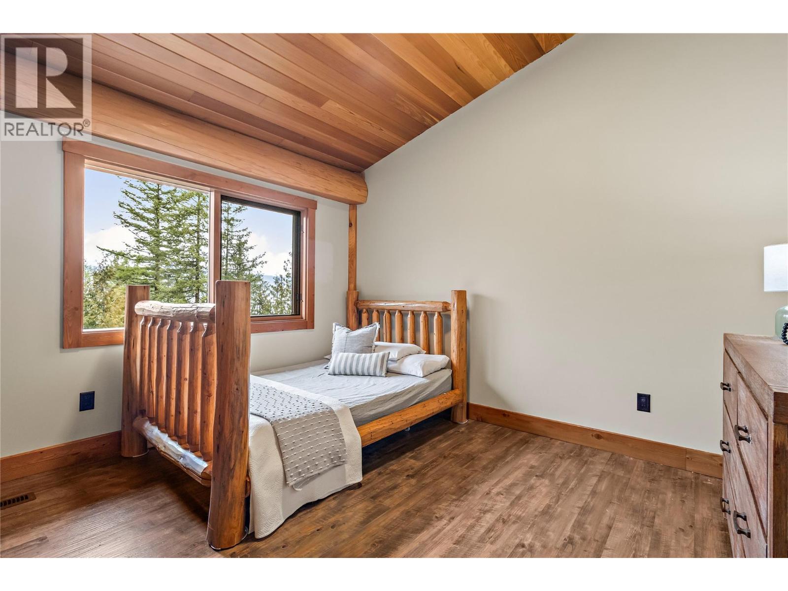 Photo 41 of 1897 Blind Bay Road, Sorrento BC