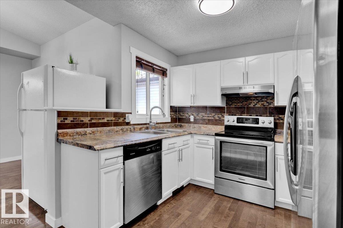 Photo 2 of 12836 144 Av Nw, Edmonton AB