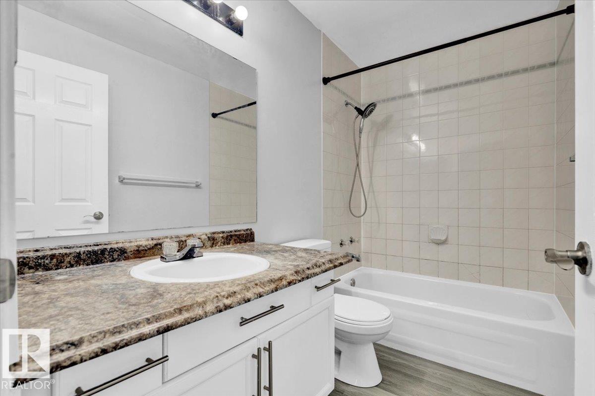 Photo 9 of 12836 144 Av Nw, Edmonton AB