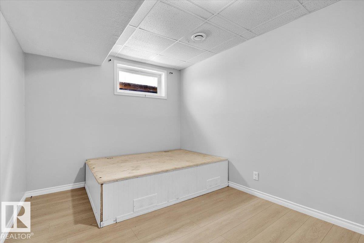Photo 18 of 12836 144 Av Nw, Edmonton AB