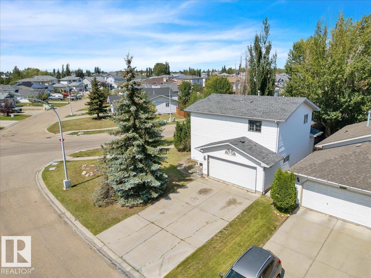 Photo 14 of 12836 144 Av Nw, Edmonton AB