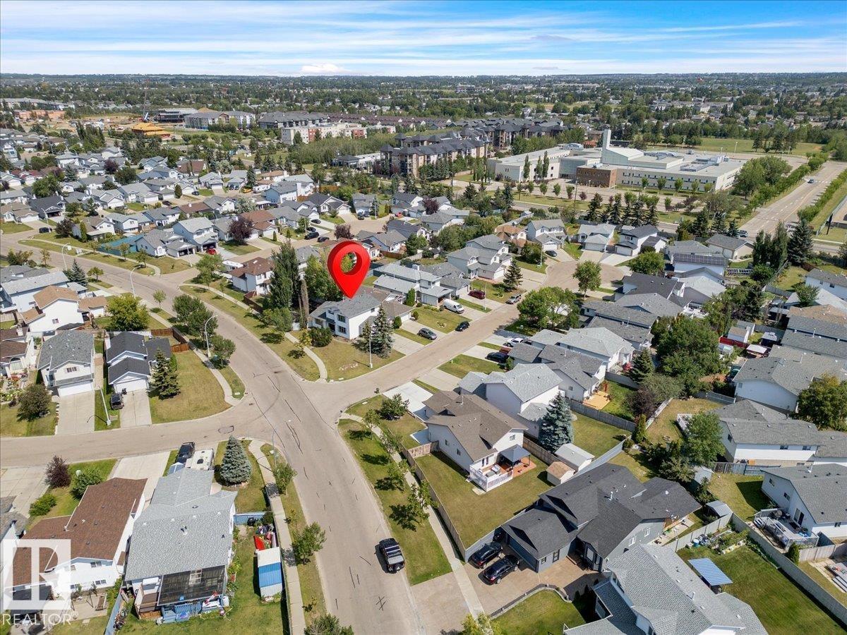 Photo 11 of 12836 144 Av Nw, Edmonton AB