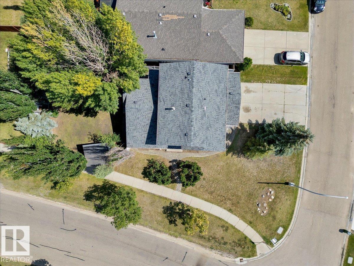 Photo 15 of 12836 144 Av Nw, Edmonton AB