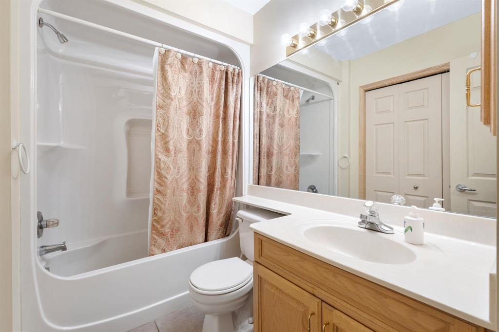 Photo 5 of 17 4025 Roblin Boulevard, Winnipeg MB