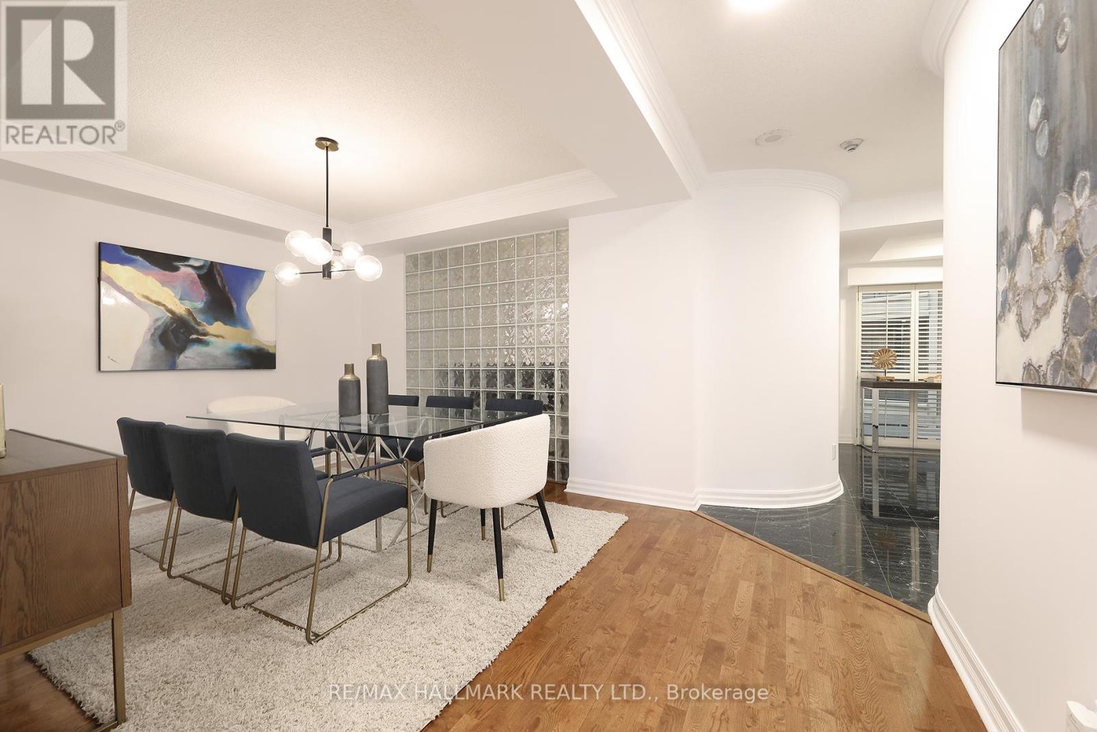 Photo 14 of 609 2727 Yonge Street, Toronto ON