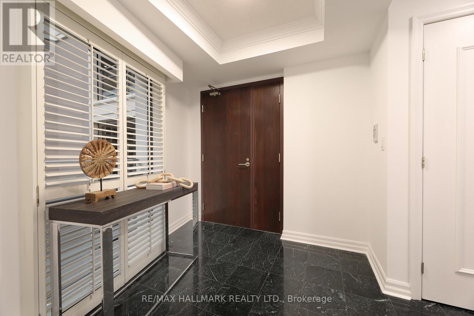 Photo 32 of 609 2727 Yonge Street, Toronto ON