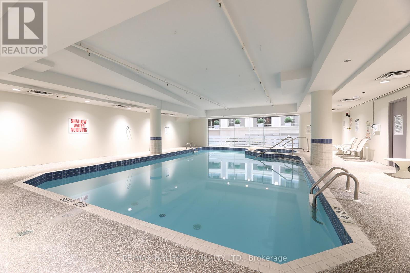 Photo 12 of 609 2727 Yonge Street, Toronto ON
