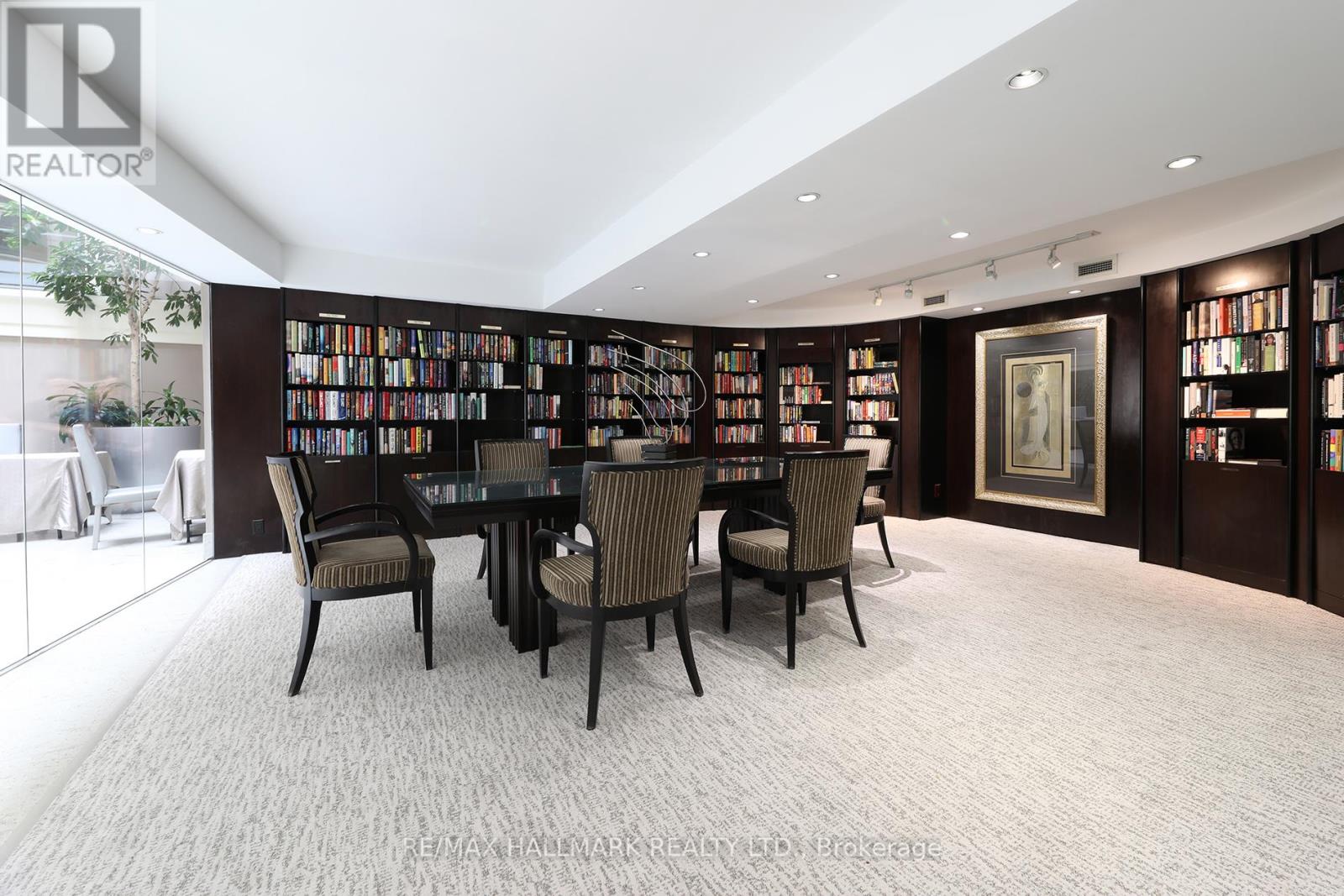 Photo 15 of 609 2727 Yonge Street, Toronto ON