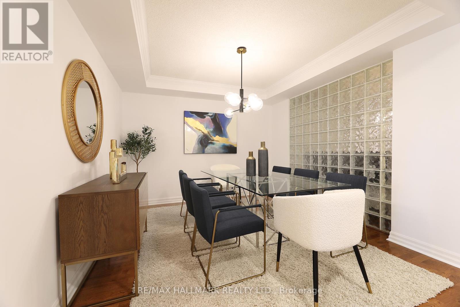 Photo 39 of 609 2727 Yonge Street, Toronto ON