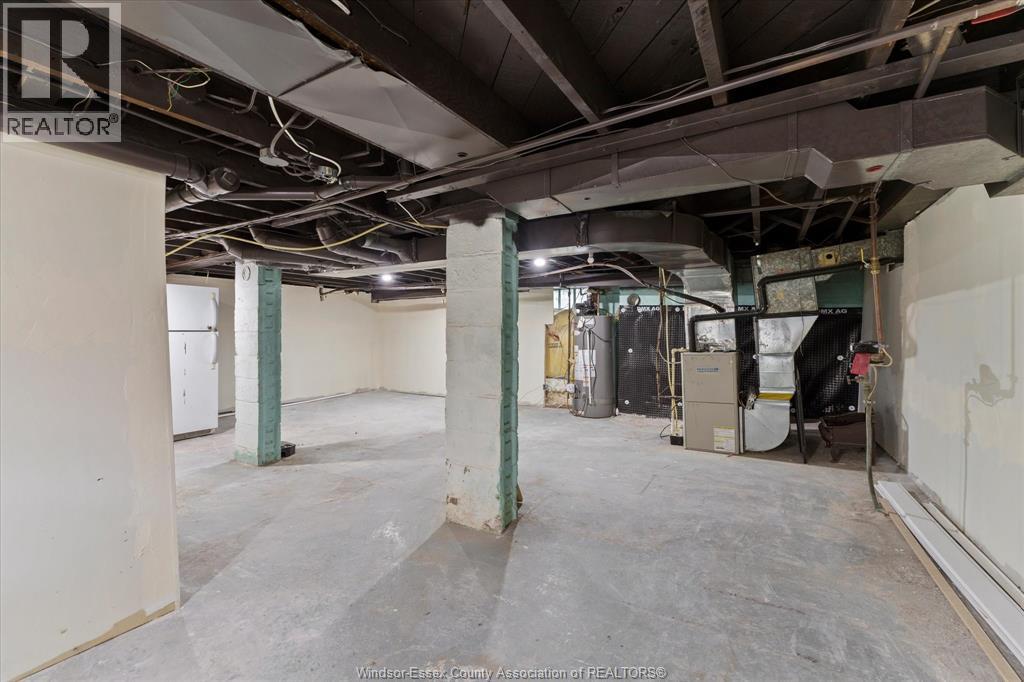 Photo 23 of 1516 Dougall Avenue, Windsor ON