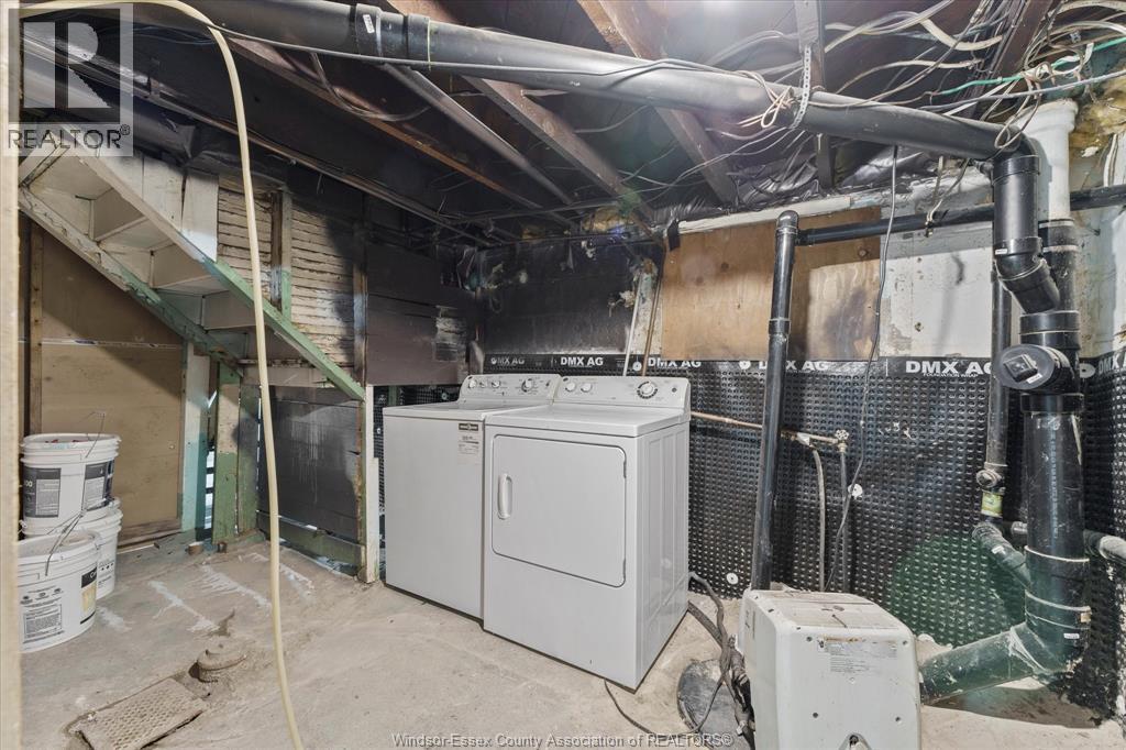 Photo 25 of 1516 Dougall Avenue, Windsor ON