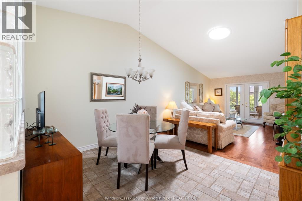 Photo 3 of 186 Bennie Avenue, Leamington ON