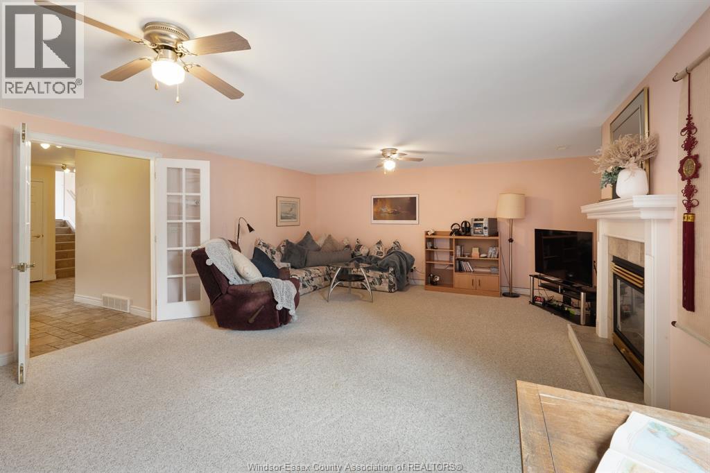 Photo 8 of 186 Bennie Avenue, Leamington ON