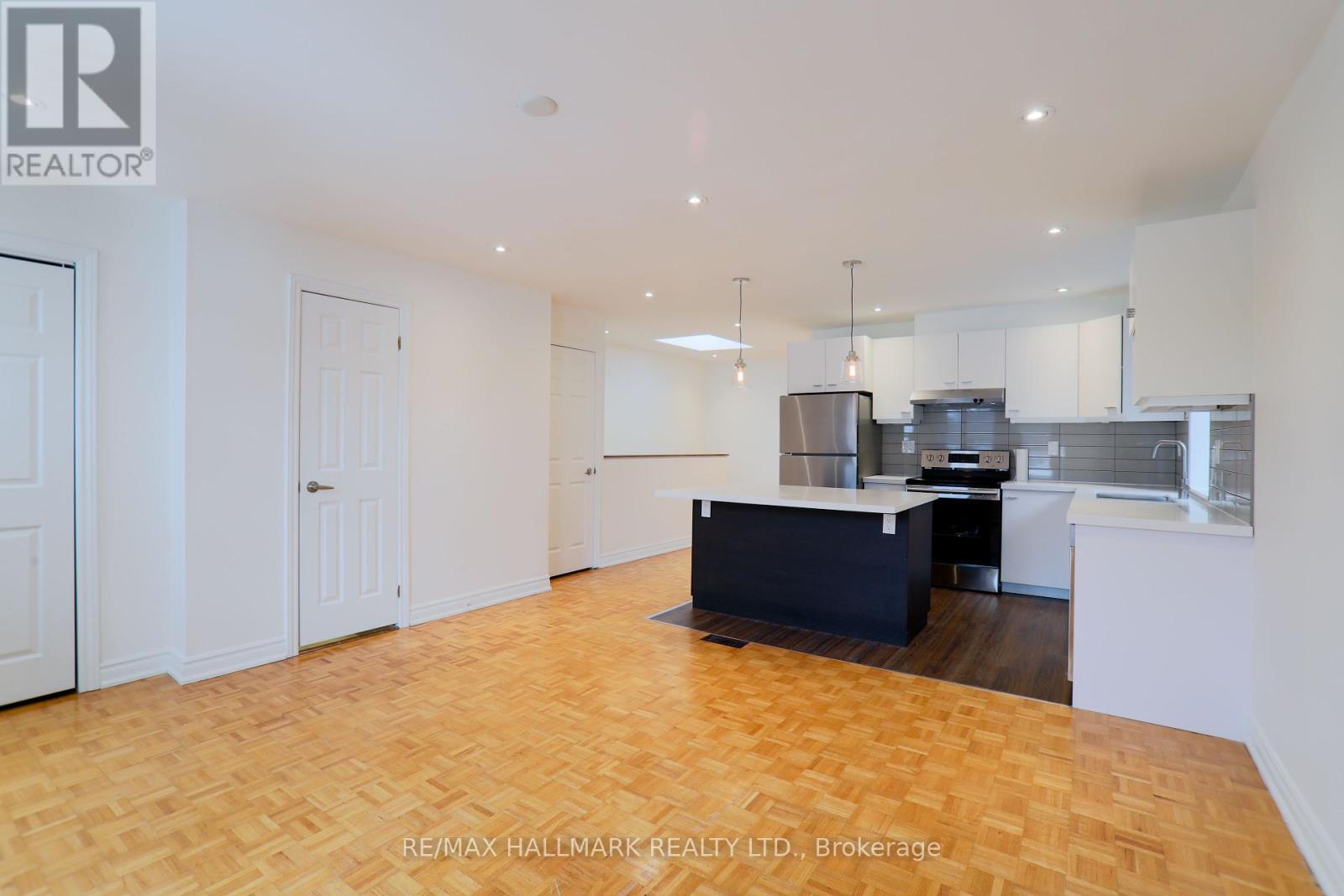 Photo 4 of 2 12 Beaton Avenue, Toronto ON