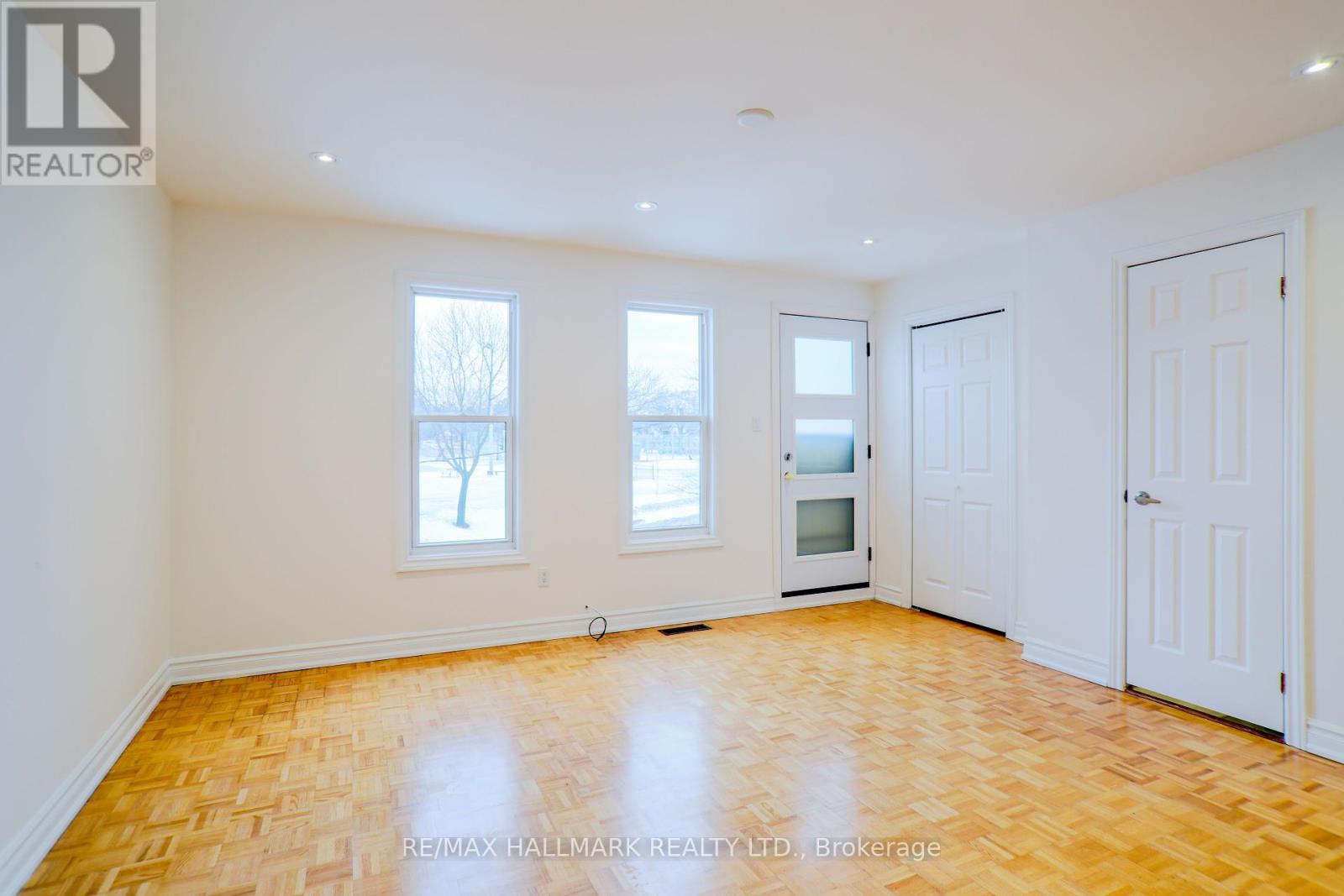 Photo 9 of 2 12 Beaton Avenue, Toronto ON