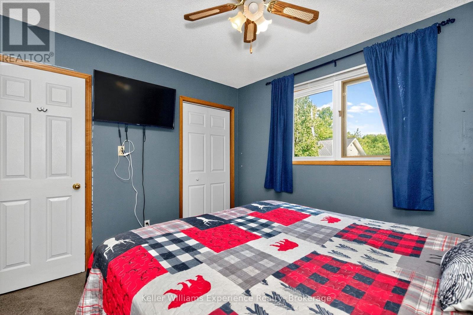 Photo 6 of 308 Assiniboia Street, Tay ON