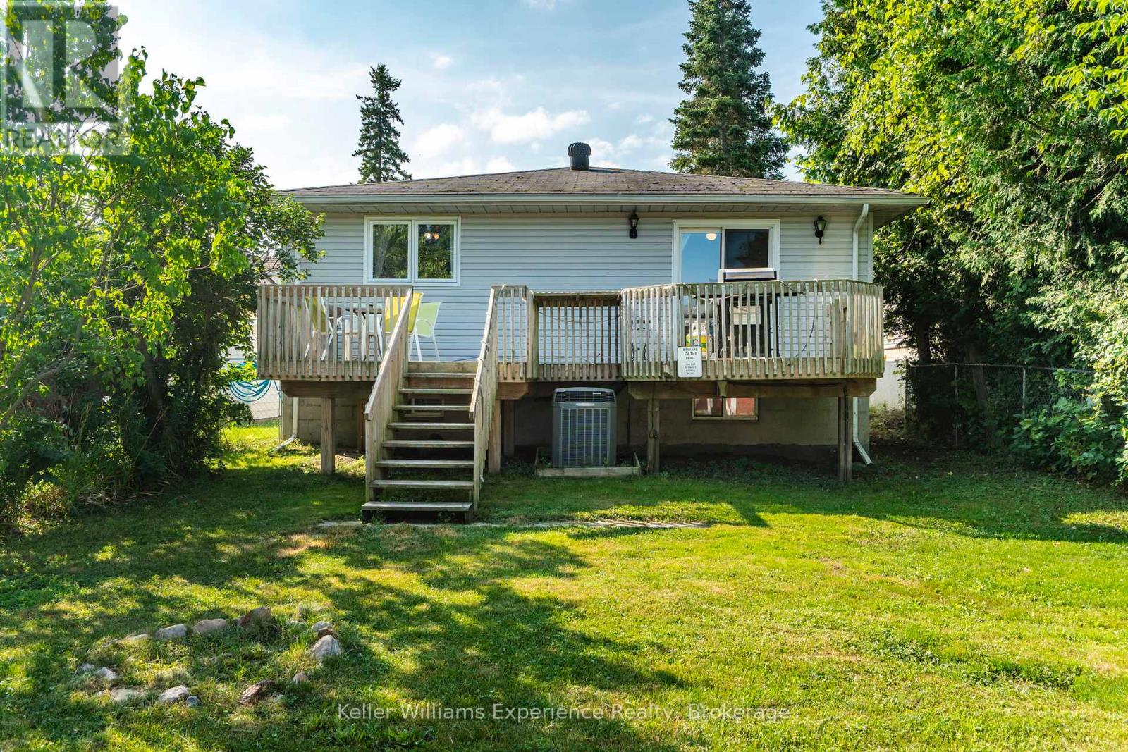 Photo 34 of 308 Assiniboia Street, Tay ON
