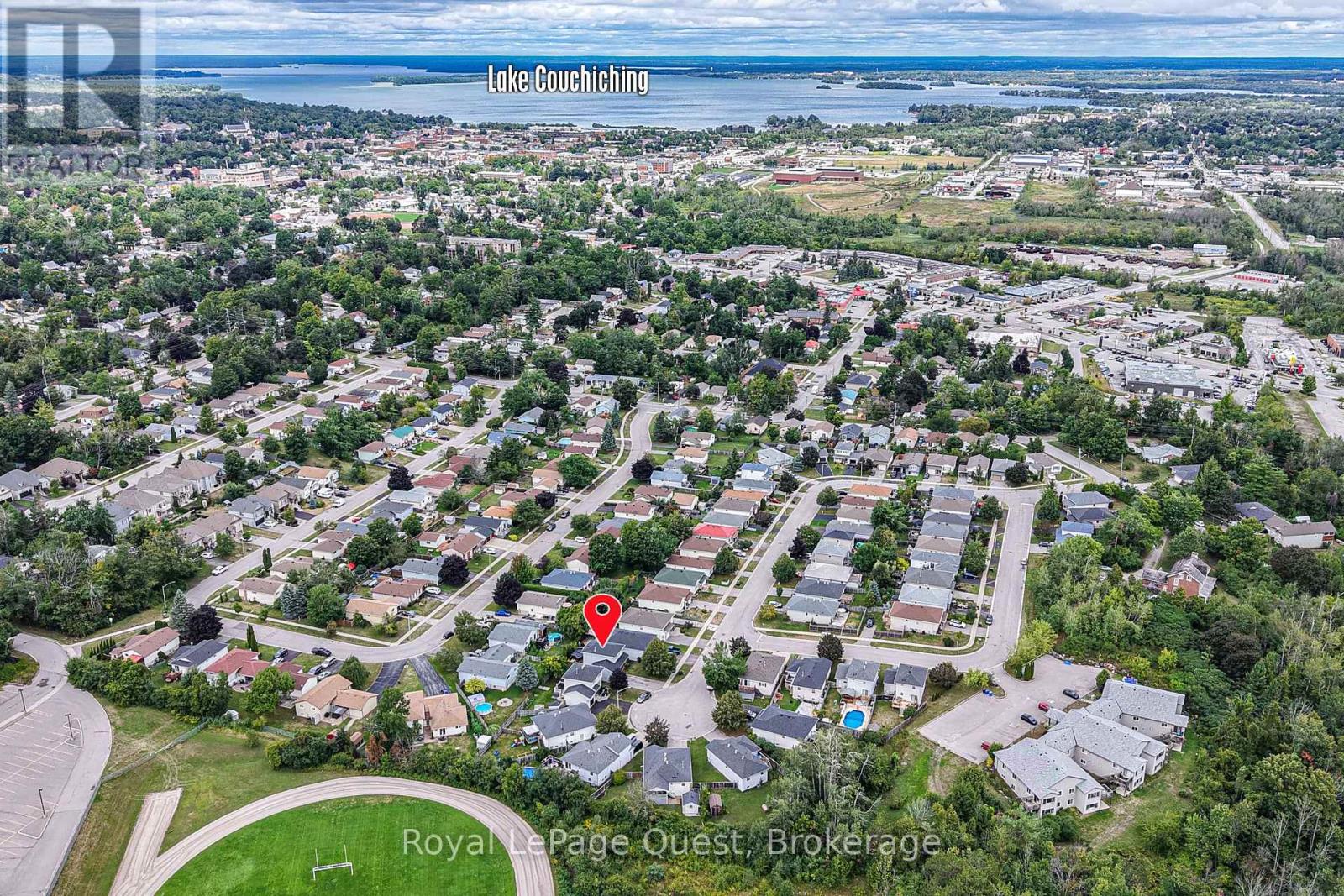 Photo 2 of 46 Courtney Crescent, Orillia ON