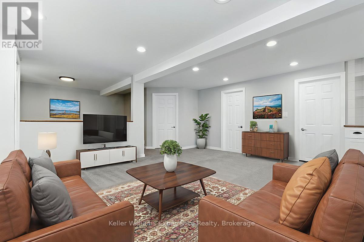 Photo 22 of 144 Bay Street, Tay ON