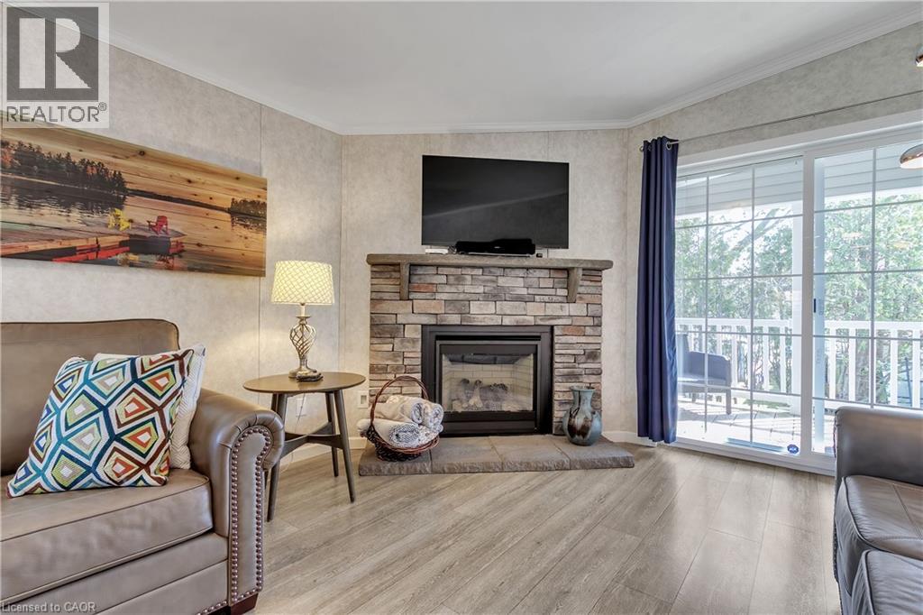 Photo 42 of 70 Park Lane, Hamilton ON