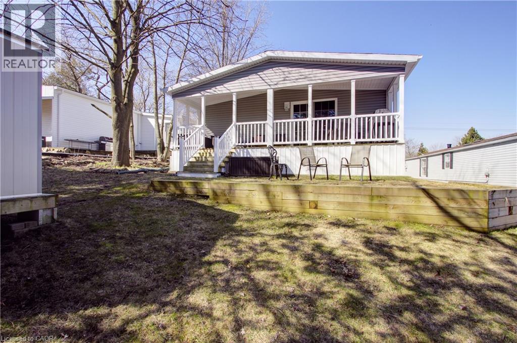 Photo 33 of 70 Park Lane, Hamilton ON