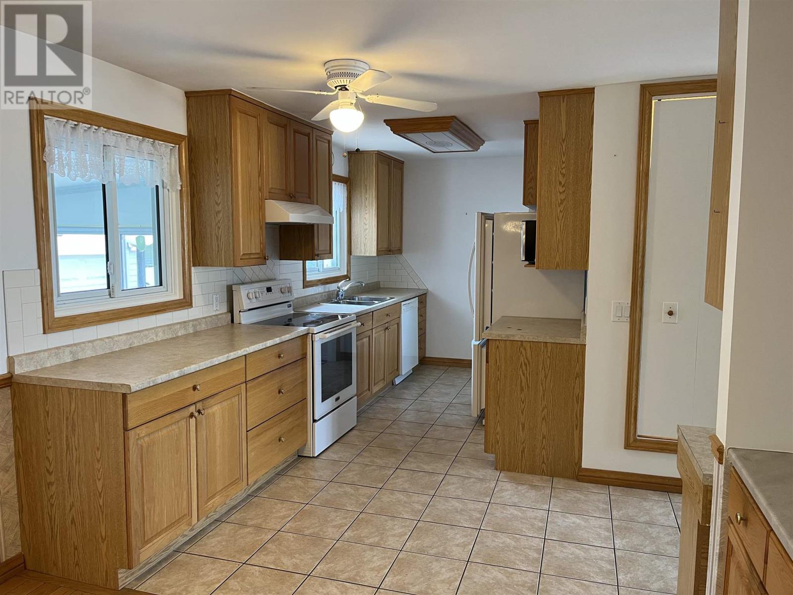 Photo 35 of 277 Mcnabb St, Sault Ste Marie ON