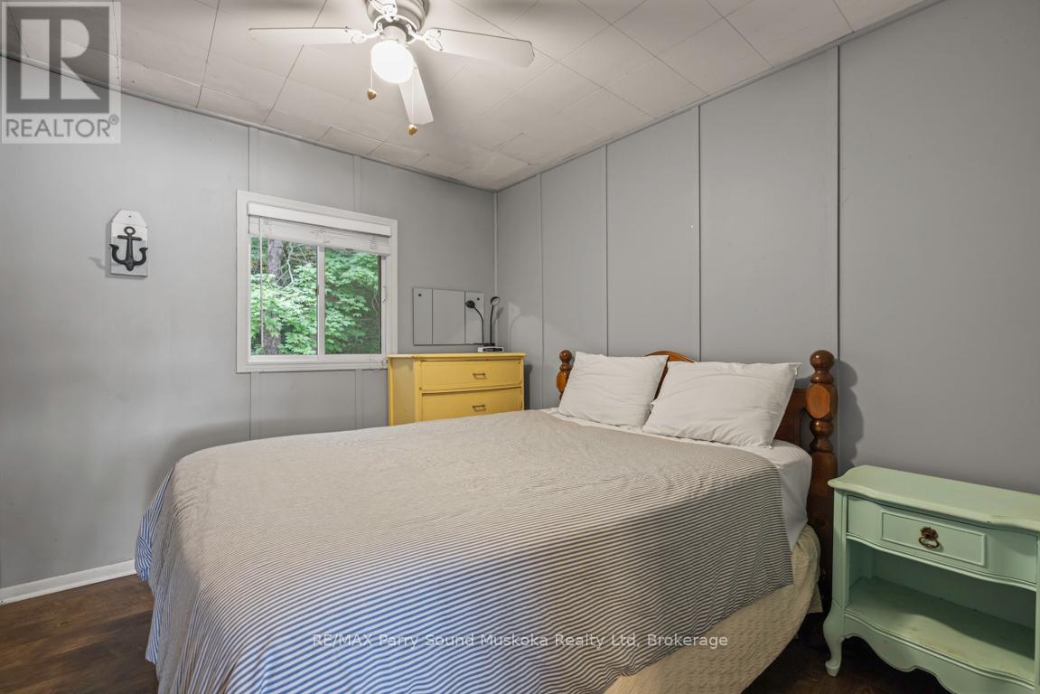Photo 42 of 4 Mckechnie Road S, Seguin ON