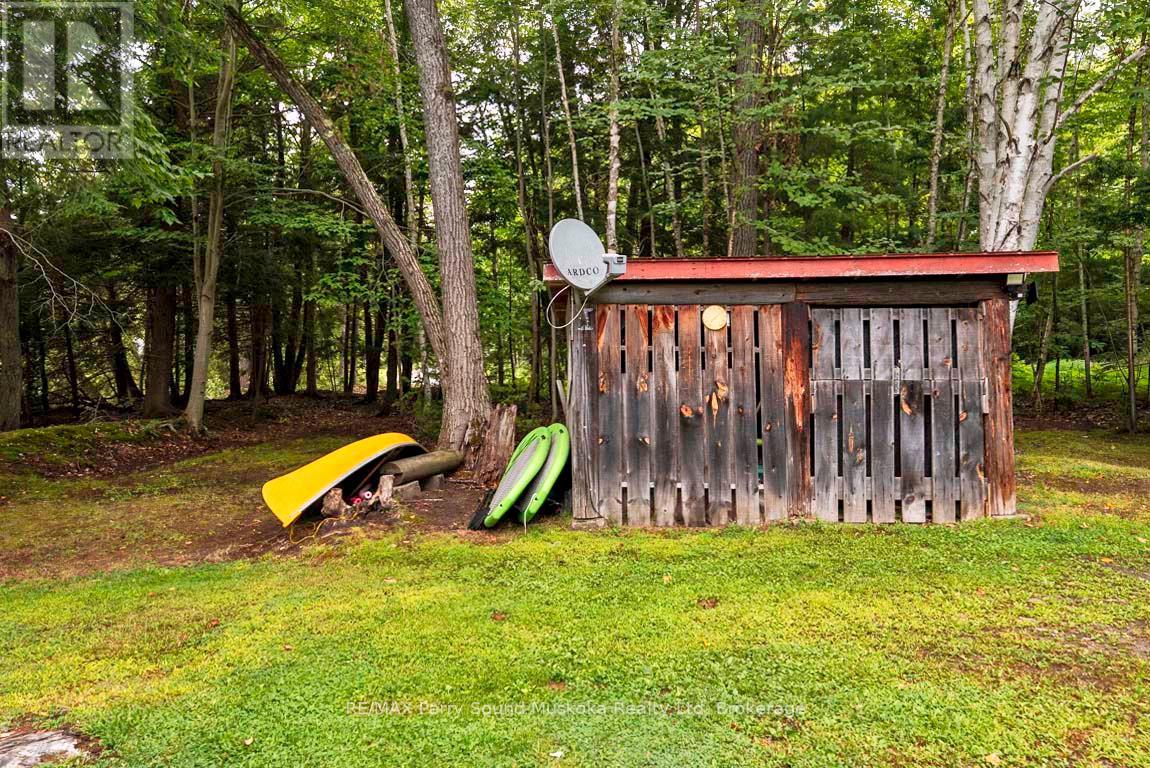 Photo 14 of 4 Mckechnie Road S, Seguin ON