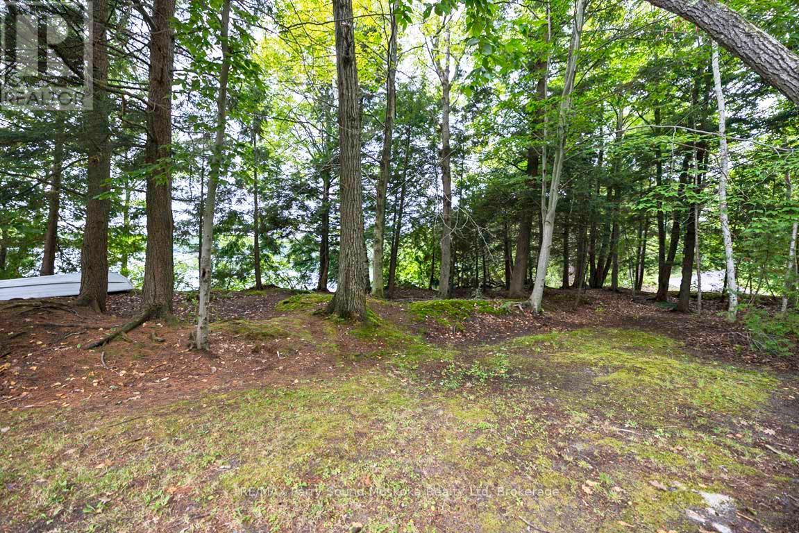 Photo 18 of 4 Mckechnie Road S, Seguin ON