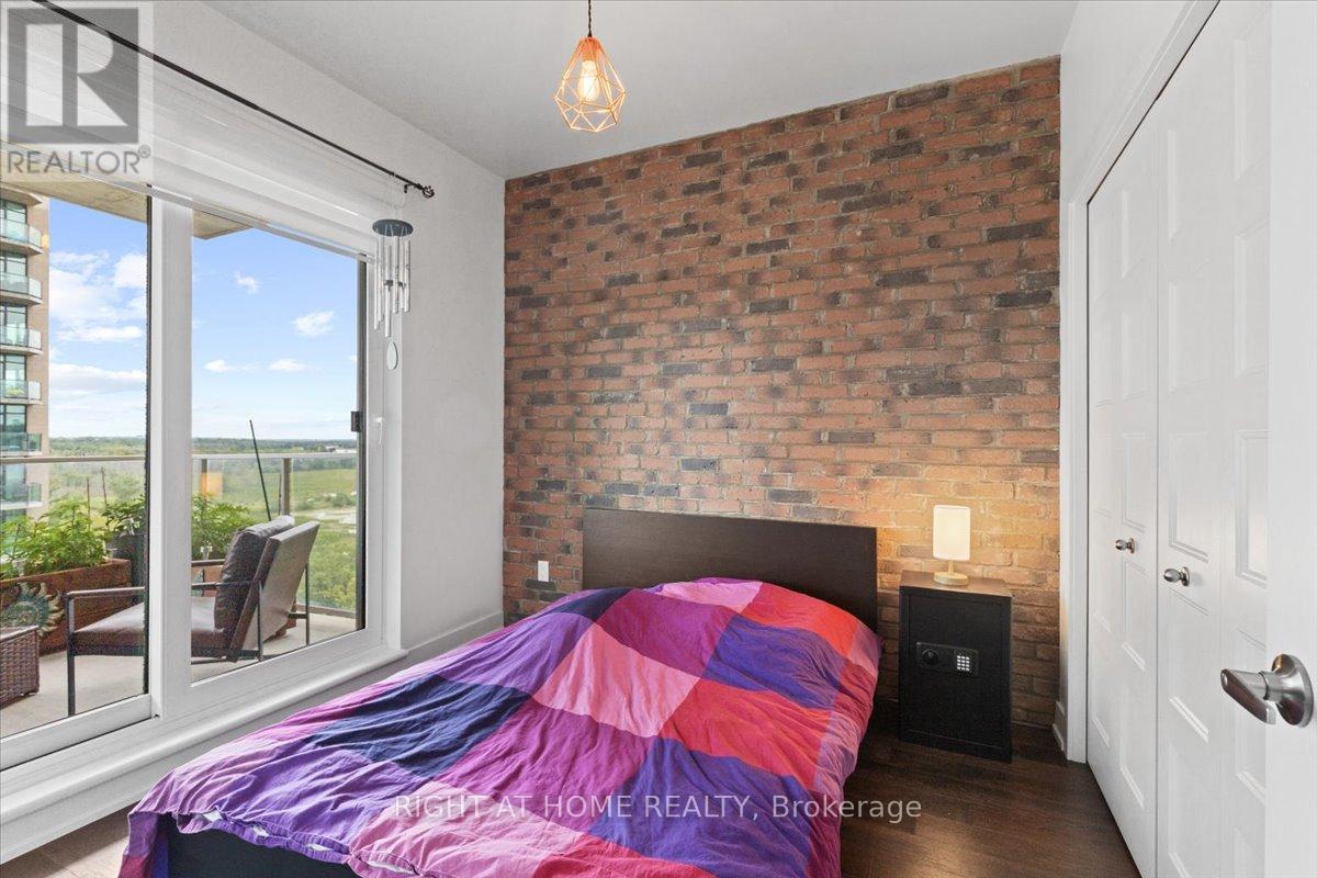 Photo 3 of 907 200 Inlet Private, Ottawa ON