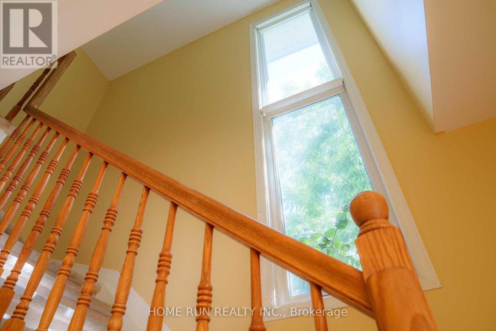 Photo 23 of 310 Parkin Circle, Ottawa ON