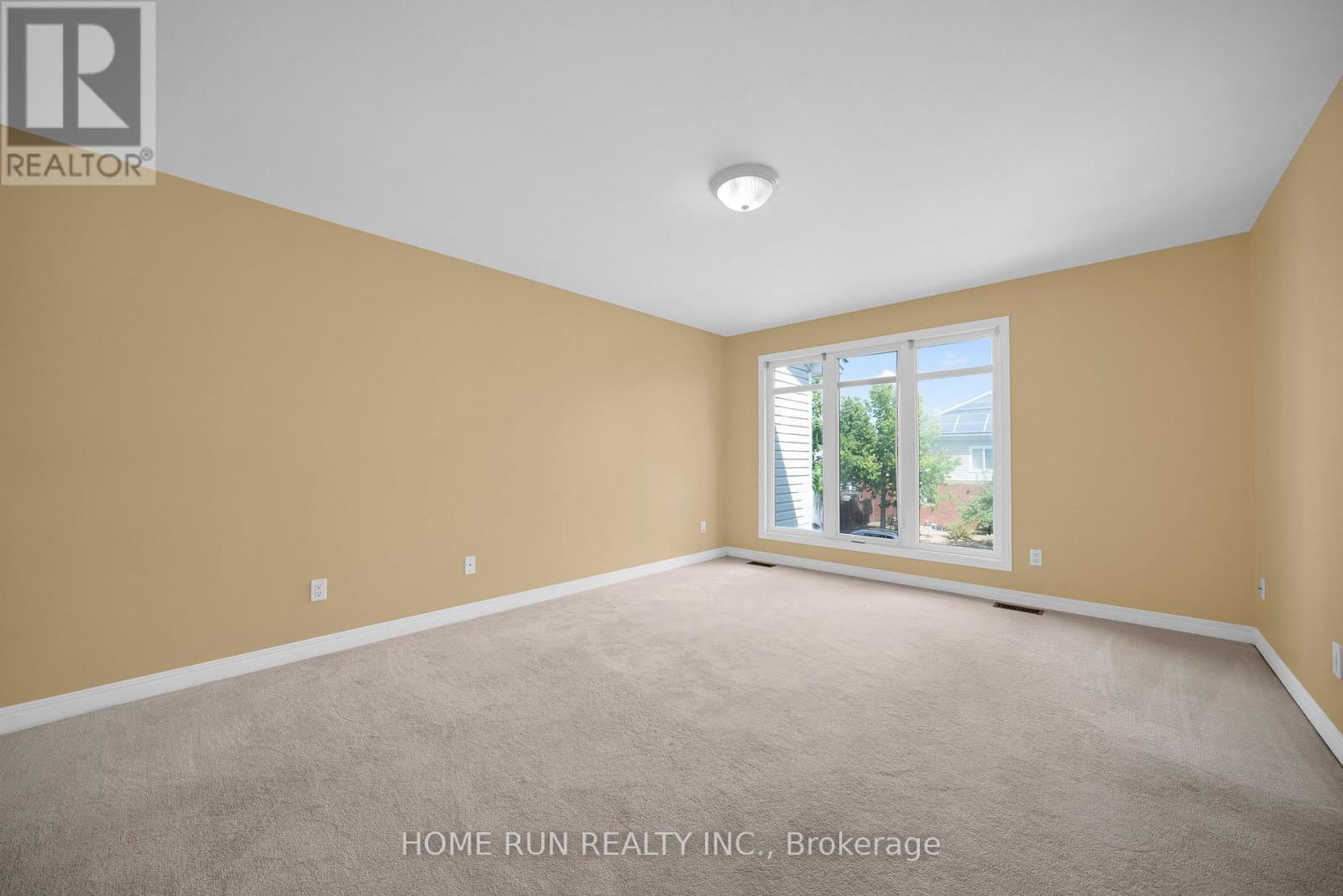 Photo 1 of 310 Parkin Circle, Ottawa ON