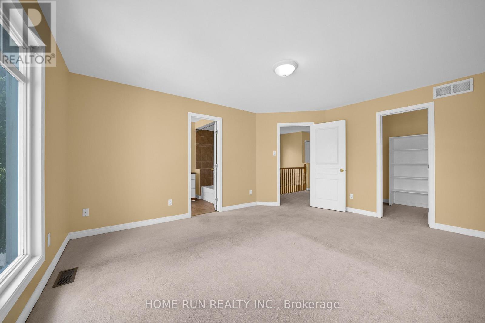 Photo 24 of 310 Parkin Circle, Ottawa ON