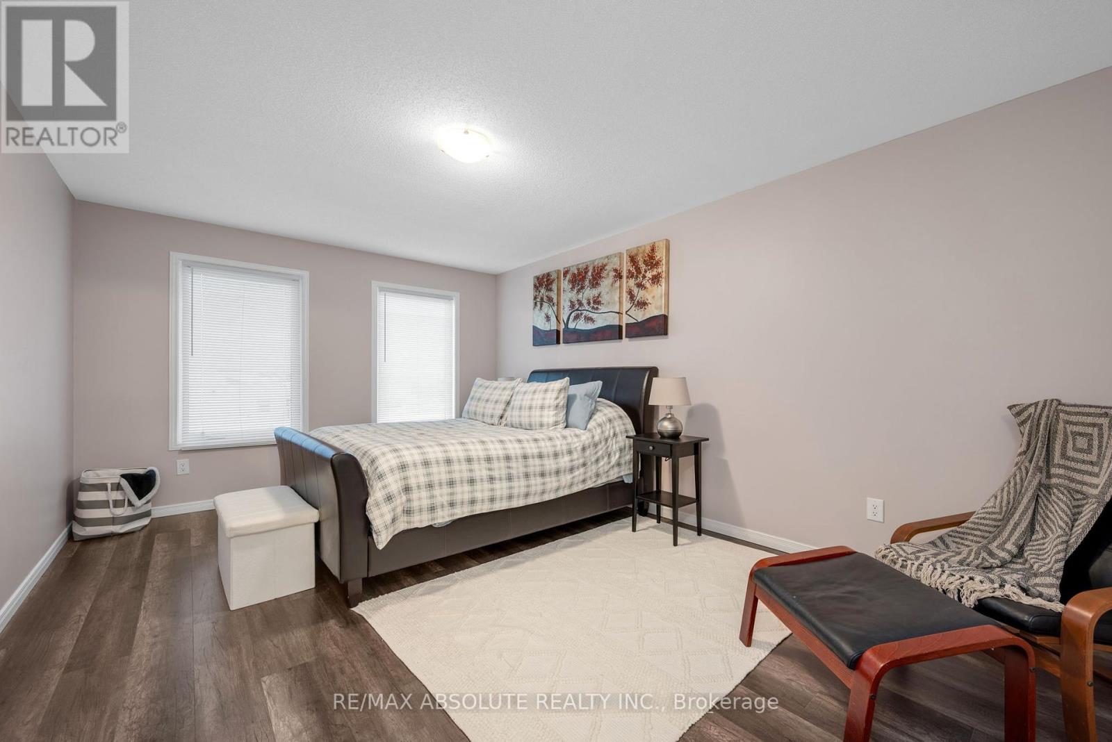 Photo 50 of 302 Haliburton Heights, Ottawa ON