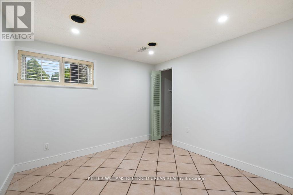 Photo 8 of 12 Eldorado Court, Toronto ON
