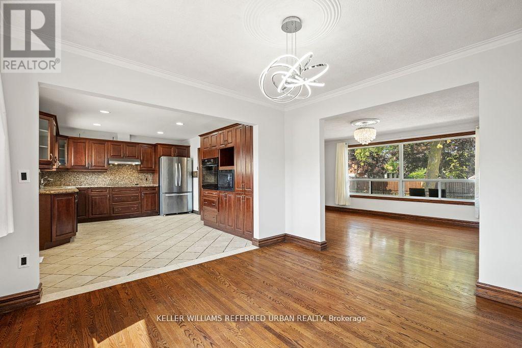 Photo 5 of 12 Eldorado Court, Toronto ON
