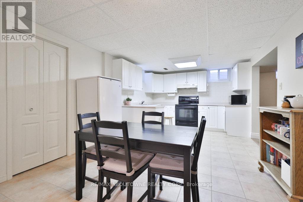 Photo 46 of 542 Hambling Court, Burlington ON